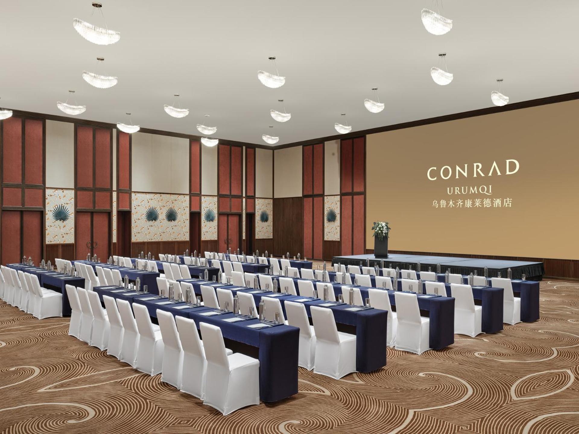 Conrad أورومتشي المظهر الخارجي الصورة